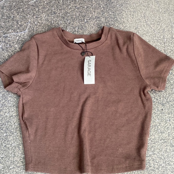 Brown garage crop top - Picture 1 of 2